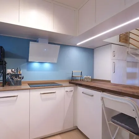 아파트 Contempora - Modern Loft Just A Few Steps From Corso